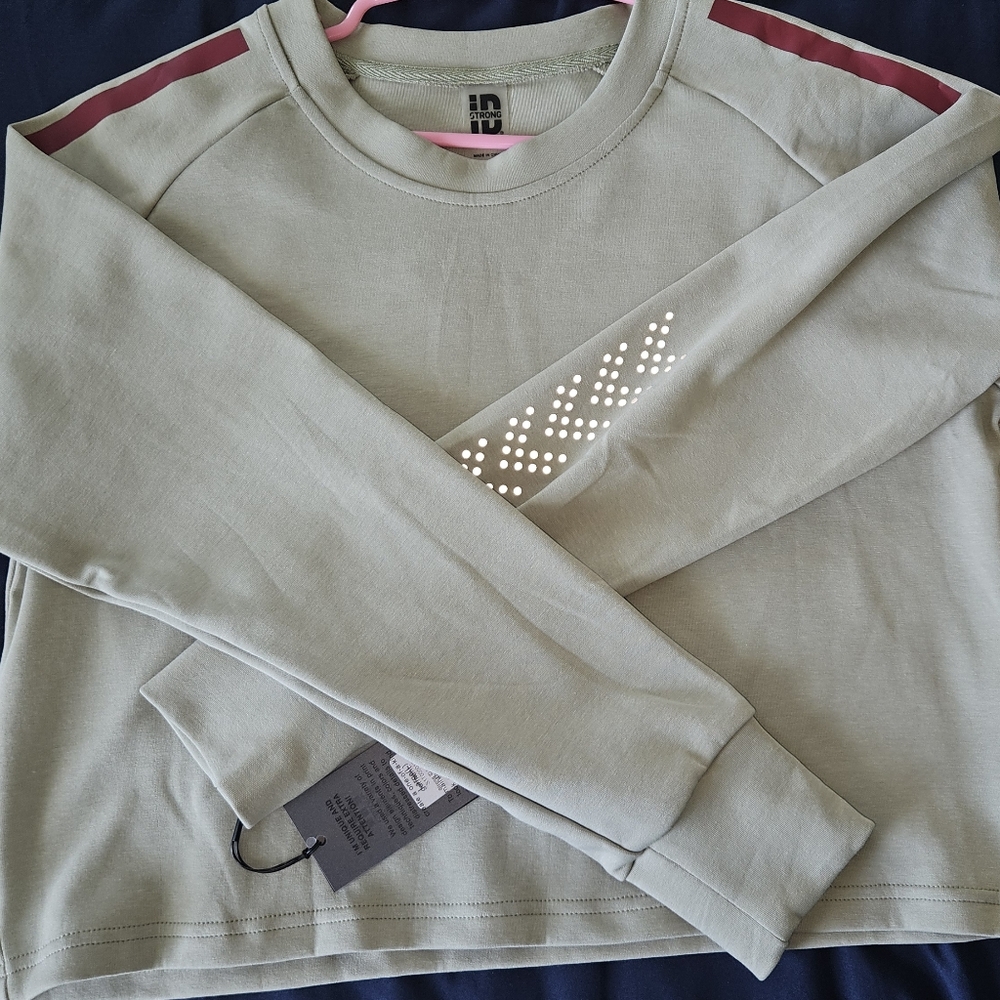 Strong ID Crop Sweater